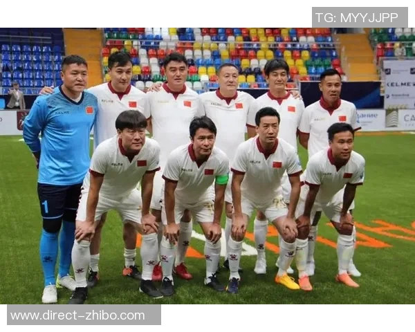 荣耀与告别足球退役专辑中的传奇瞬间与心路历程 荣耀与告别足球退役专辑中的传奇瞬间与心路历程