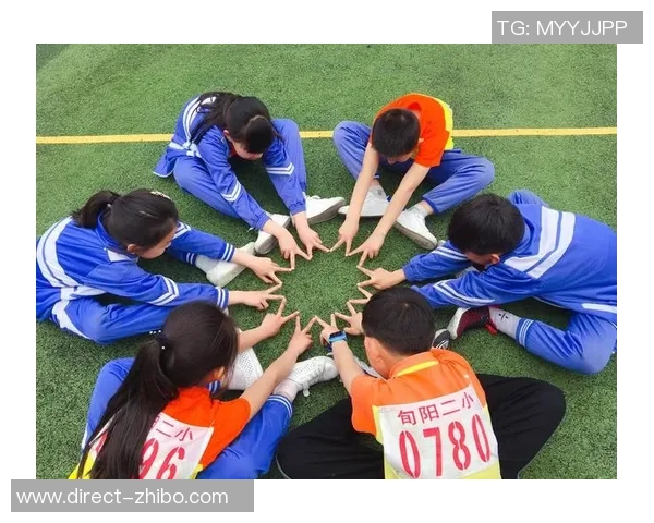 足球宝贝魅力四射诱惑视频展现青春活力与运动激情的完美结合 足球宝贝魅力四射诱惑视频展现青春活力与运动激情的完美结合