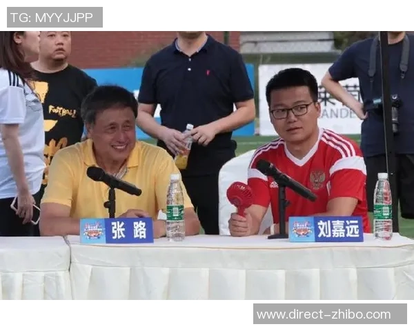 足球解说员刘嘉远的精彩瞬间与职业生涯回顾